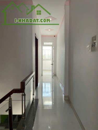 Nhà sổ riêng sân ô tô 2.4 tỷ/78 m2 /1 lầu 1 trệt - 5