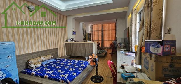 Bán nhà Mặt Tiền Tân Hương q.Tân Phú 81m², 3Lầu - GẦN CHỢ TÂN HƯƠNG