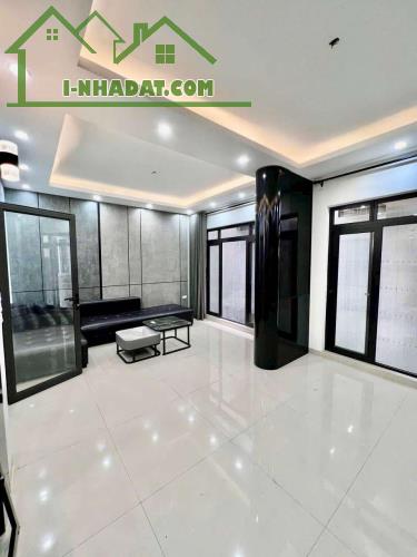 BÁN NHÀ PHỐ HỒNG TIẾN 48M2 5T MT 6.5M FULL NỘI THẤT, TIỆN ÍCH BẠT NGÀN NHỈNH 9 TỶ