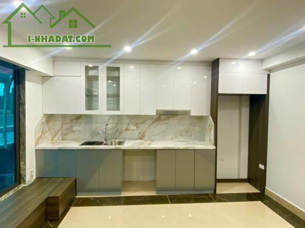 BÁN NHÀ MẶT PHỐ KHƯƠNG ĐÌNH – NGÕ OTO TRÁNH – 8m MT - 45m2 – 7 tầng – 12 TỶ