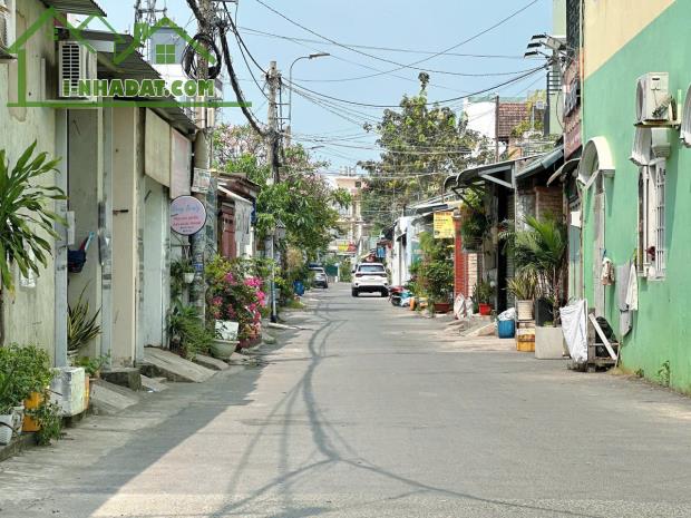 Bán nhà vườn nghỉ dưỡng DT khủng 1.226m2 MT 26m đường rộng 16m gần Nguyễn Văn Quá 45 tỷ. - 2