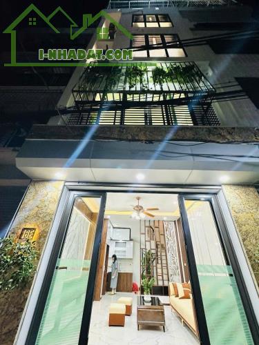 NHÀ ĐẸP TRƯƠNG ĐỊNH - 5 TẦNG MỚI ĐẸP, MẶT TIỀN KINH DOANH, NGÕ THÔNG, 40M OTO - GIÁ 7.8 TỶ