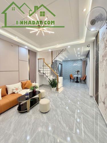 🏠 TRẦN THỊ TRỌNG HẺM 6M XE HƠI TRÁNH.🌷 4*10 40M2 3 TẦNG FULL NỘI THẤT.🧭 KHU VIP BÀN CỜ - 2