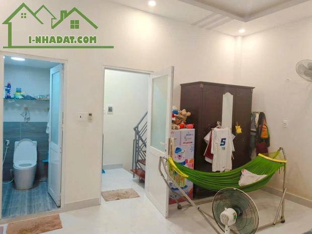 HOT! Nhà 2 lầu ST hẻm 1247 Huỳnh Tấn Phát, Phú Thuận, Quận 7 - 1