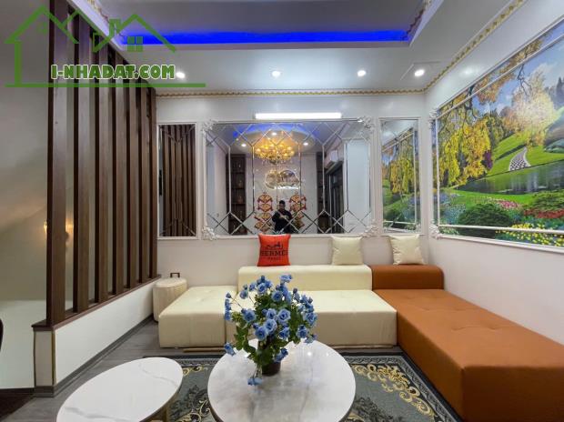 NHÀ HIẾM PHỐ GIÁP BÁT – LÔ GÓC – ÔTÔ ĐỖ CỬA – Ở NGAY – 45M2– GIÁ 7.65 TỶ TL - 2