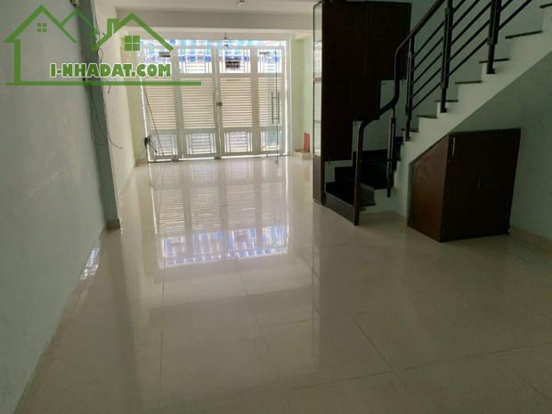 SHARE NGUYÊN TẦNG 2PN 1WC TRONG NHÀ MỚI NGUYÊN CĂN - 1