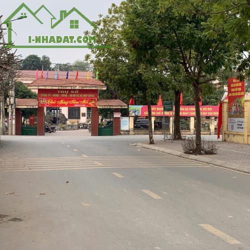 150m lô góc xã hợp đồng 200m ra tỉnh lộ 419 chỉ 100m ra khối hành chính , trường học cấp