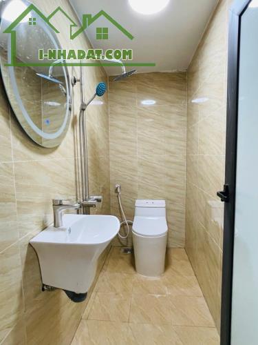 NHÀ KIM NGƯU XÂY MỚI - ĐẸP FULL NỘI THẤT, 42M2 - GIÁ : 6 TỶ NHỈNH - 3