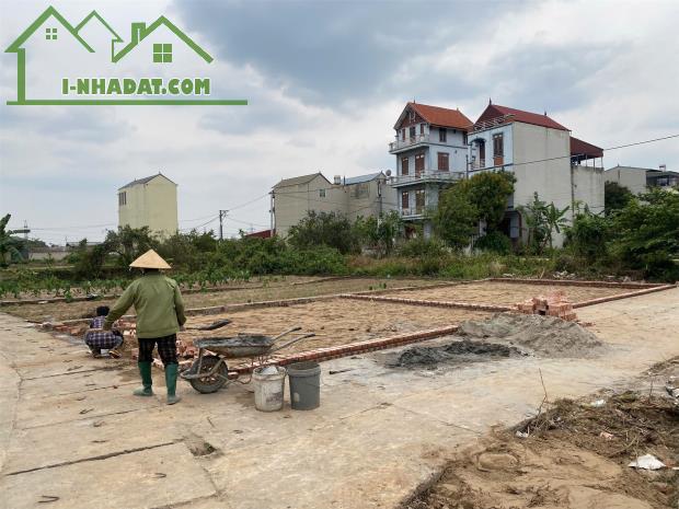 CC bán đất lô góc Quang Minh 50m,giá đầu tư,lô góc đẹp,ô tô tránh - 1