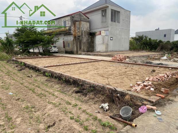 CC bán đất lô góc Quang Minh 50m,giá đầu tư,lô góc đẹp,ô tô tránh