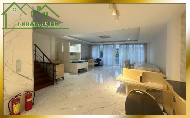CHO THUÊ NGUYÊN CĂN SHOPHOUSE ĐẲNG CẤP – MẶT TIỀN NGUYỄN CƠ THẠCH, KHU SALA