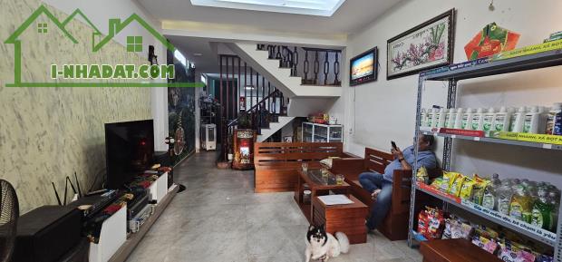 Bán nhà Mặt Tiền Tân Hương q.Tân Phú 81m², 3Lầu - GẦN CHỢ TÂN HƯƠNG - 2