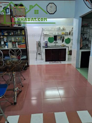 DIỆN TÍCH KHỦNG GẦN 190M ĐẤT NỞ HẬU - KIỆT 5M Ô TÔ THÔNG TỨ HƯỚNG. SÁT MẶT TIỀN NAM CAO - 5