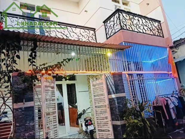 Bán nhà (NGỘP)-DT72m2-2tầng-3PN-ôtô đậu cửa-Nguyễn xiển-Nha Trang-chỉ 2ty600tr.