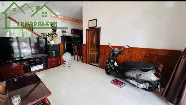 Bán nhà (NGỘP)-DT72m2-2tầng-3PN-ôtô đậu cửa-Nguyễn xiển-Nha Trang-chỉ 2ty600tr. - 2