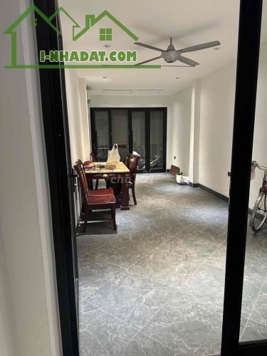 Cho thuê mặt bằng kinh doanh tầng 1 ở Liễu Giai, Ba Đình - 1