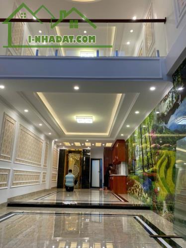 Bán nhà Phúc Đồng - Sát Phố. Gần bãi Ô tô - Thang Máy - Ngõ Nông. 50m x 5T. LH 0965858116 - 1