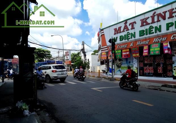 Bán nhà mặt phố Nguyễn Ảnh Thủ, 50 tỷ, 546m2, 5PN, 6WC, Q12, TP.HCM - 1