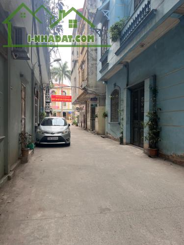 Vài bước ra phố Tô Hiệu, ngõ thông,nhà mới, KD sầm uất, dt 39m2*5 t, giá 8,8 tỷ