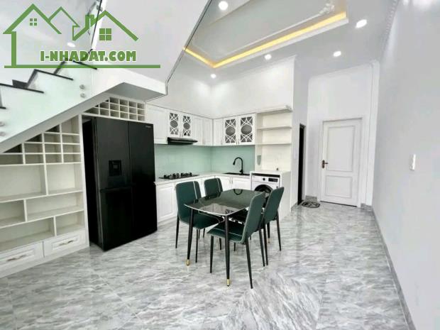 EM CẦN BÁN GẤP CĂN 2 LẦU SHR 5X20 GIÁP PHƯỜNG TÂN PHONG CHỈ 700TR SỞ HỮU - 2