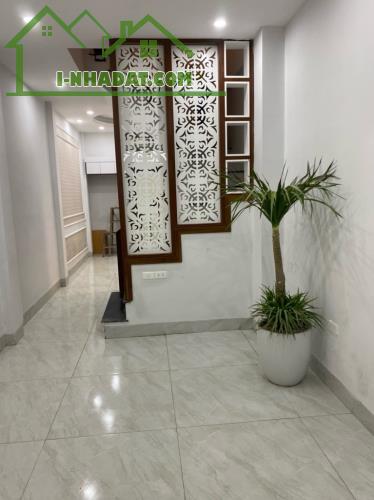 BÁN NHÀ  -PHỐ THÁI HÀ-TRUNG TÂM QUẬN ĐỐNG ĐA, 7 PHÒNG FULL NỘI THẤT