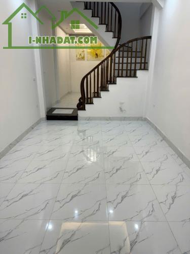 HOA KHÔI KIM GIANG DÂN XÂY MỚI KOONG CẠNH ĐH THĂNG LONG 36M2*5T CHỈ 6.8 TỶ.