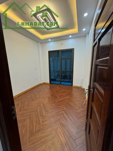 HOA KHÔI KIM GIANG DÂN XÂY MỚI KOONG CẠNH ĐH THĂNG LONG 36M2*5T CHỈ 6.8 TỶ. - 1