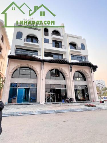 BÁN LÔ SHOPHOUSE CÓ HẦM SIÊU ĐẸP DỰ ÁN VAQUARIUS VĂN GIANG