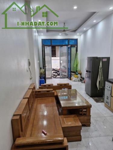 Lô góc - ngõ Quang Trung, ba gác tránh, ngõ thông, nhà đẹp, dt 30m2*5t,6,5 tỷ - 2