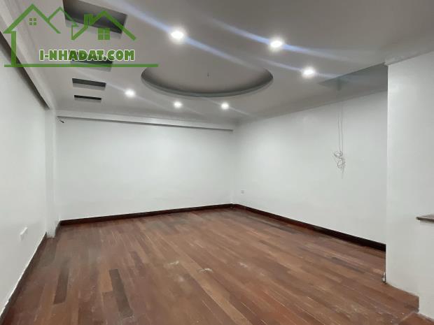 Thái Hà, Ngõ oto, Gần phố, Nhà đẹp ở ngay, Gara. 50m2 x 4t, MT 4.5m. Giá 18.7 tỷ - 2