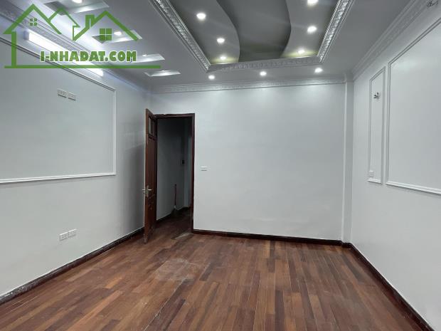 Thái Hà, Ngõ oto, Gần phố, Nhà đẹp ở ngay, Gara. 50m2 x 4t, MT 4.5m. Giá 18.7 tỷ - 3