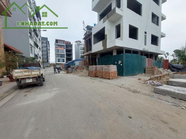 Bán nhà khu TĐC Ngọc Thuỵ 47m sử dụng 5m 7T MT4m giá 20.5 tỷ ô tô đỗ cửa - 1