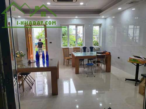 Bán nhà mặt phố Đặng Văn Ngữ - Kinh doanh sầm uất - 3 Phút đi bộ ra Hồ Đắc Di - Khu VIP - 3