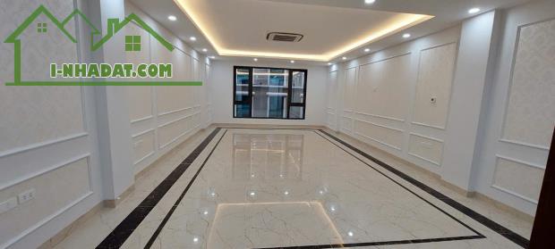 Cho thuê tầng 1+ 2 Đỗ Quang tổng 140m2, MT 5m điều hòa, thang máy, ô tô vào làm văn phòng - 4