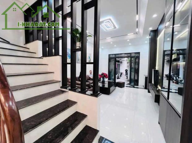 NHÀ ĐẸP - BẮC TỪ LIÊM- ĐƯỜNG Ô TÔ -DÂN XÂY - 35M² - 4 TẦNG - 5.3 TỶ(có TL)