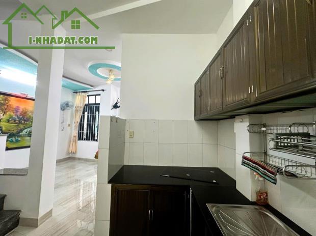 Bán Nhà 3 Tầng Mê Đúc Kiên Cố, Sân Thượng, Hẻm Trần Nhật Duật, TP Nha Trang - Giá 3.35 Tỷ - 2