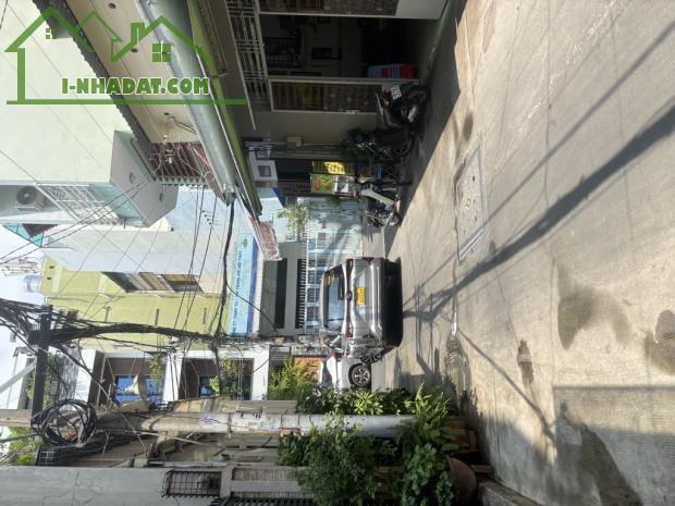 KHU VIP HUỲNH VĂN BÁNH, HẺM XE HƠI 6M, 85M2, NHÀ 5 TẦNG, NGANG 4.1M, 9PN, CHỈ NHỈNH 17 TỶ