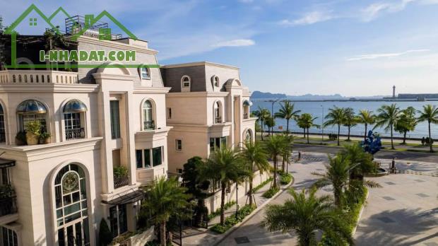 Bán Biệt thự 3,5 Tầng 250m2 đường bao biển Bến Đoan, trung tâm Tp. Hạ Long - 4