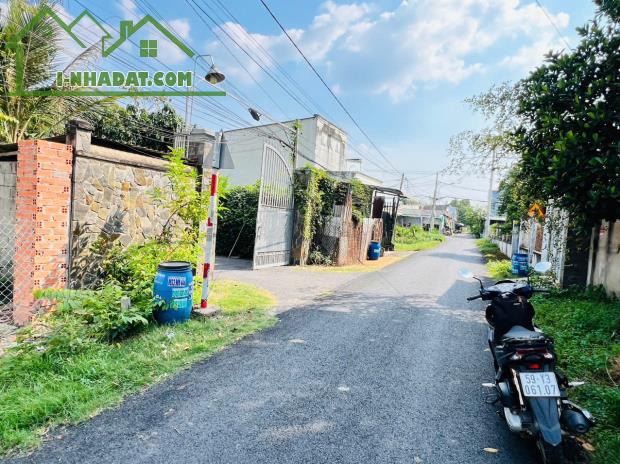 Cần bán gấp lô đất 160m2 gần chợ Việt Kiều giá 820tr có sổ riêng - 2