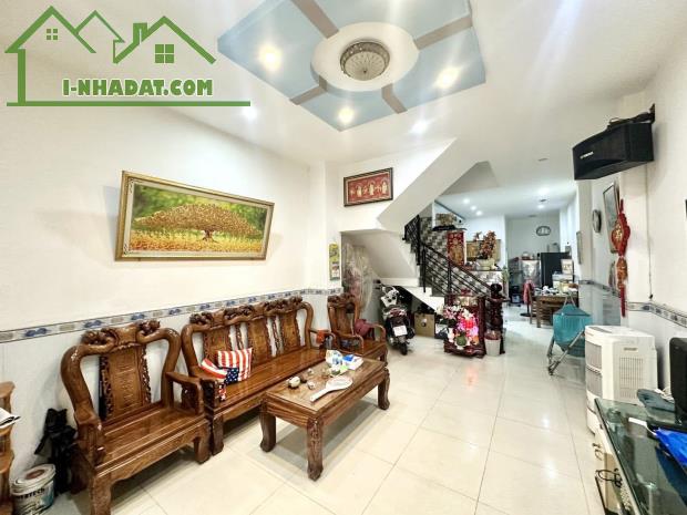 MẶT TIỀN KD CÓ LỀ NGAY NGÃ TƯ MÃ LÒ,  ĐƯỜNG 18B. Giá 5,45 tỷ - 2