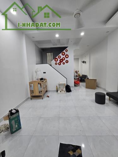 HẺM XE TẢI, 60M2, 2 TẦNG, NHÀ ĐƯỜNG SỐ 12 GIÁ 4.9 TỶ