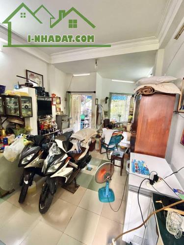 NHỈNH 4 TỶ - MẶT TIỀN KINH DOANH TỐT: 57M2 SÀN - NHÀ 3 TẦNG NGAY MẶT TIỀN ĐƯỜNG CÂY SUNG - 3
