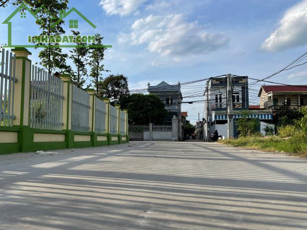 cc gửi em bán 82m full thô cư phú nghĩa giá hơn 20tr/m đường ô tô thông - 2