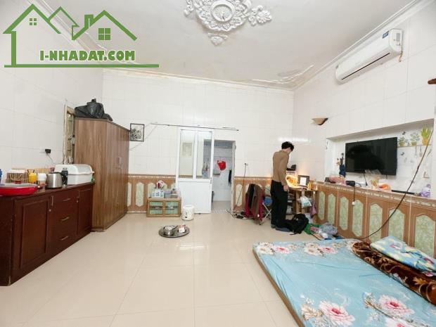 NHÀ KIM NGƯU 110M2 x 3 TẦNG- BÁN ĐẤT TẶNG NHÀ - LÔ GÓC