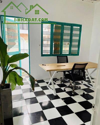 Cho thuê nhà 4 tầng, 4Pn Hẻm KD Lê Văn Sỹ P1 Tân Bình, Giá 20Tr/Th