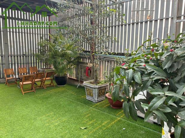 Nhỉnh 200 triệu/m² Chính chủ bán nhà phố Đội Cấn 76m2*8T*5 MT thang máy Ba Đình