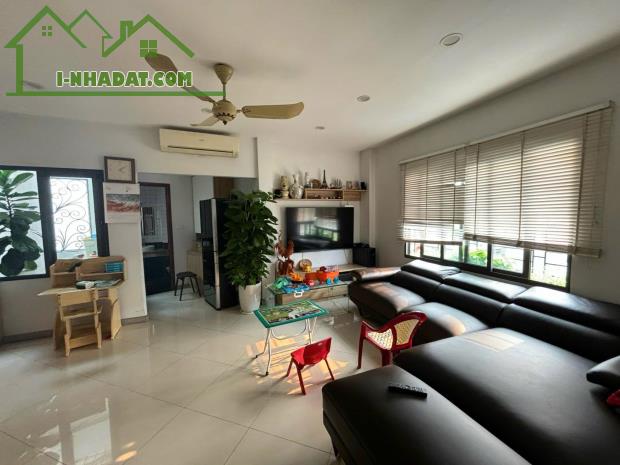 Nhỉnh 200 triệu/m² Chính chủ bán nhà phố Đội Cấn 76m2*8T*5 MT thang máy Ba Đình - 1