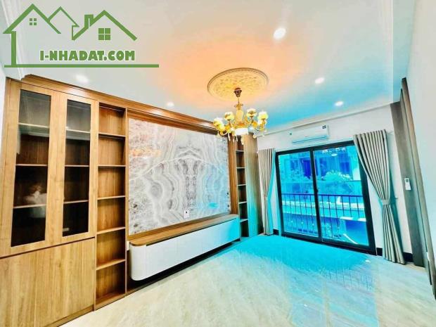 Nhà Đẹp-Lô Góc-Ngõ Thông-Ô Tô Gần-Khu Vực Tây Mỗ-Nam Từ Liêm: 5 Tầng. Nhỉnh 4 Tỷ - 1