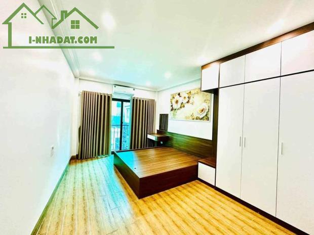 Nhà Đẹp-Lô Góc-Ngõ Thông-Ô Tô Gần-Khu Vực Tây Mỗ-Nam Từ Liêm: 5 Tầng. Nhỉnh 4 Tỷ - 2