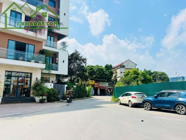 Bán nhà Gia Quất, Thượng Thanh 42m x 4T cách 1 nhà ra đường 17m, gần cv, chỉ 5 tỷ 6 có